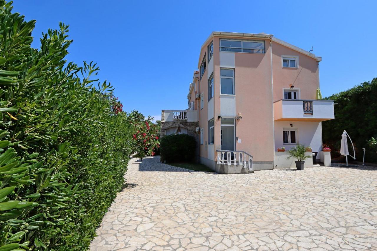 Seaside Apartments With A Swimming Pool Pag - 6412 Pag Town Exterior photo