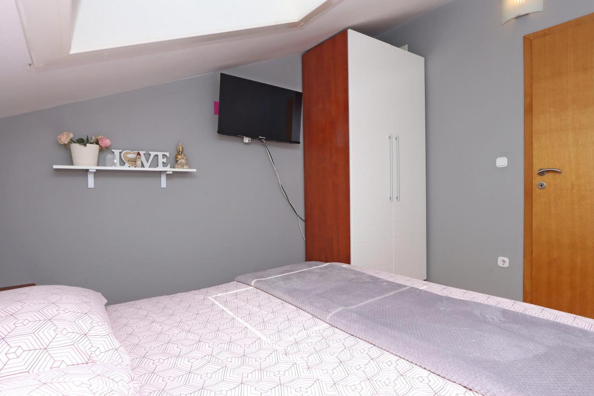 Seaside Apartments With A Swimming Pool Pag - 6412 Pag Town Room photo