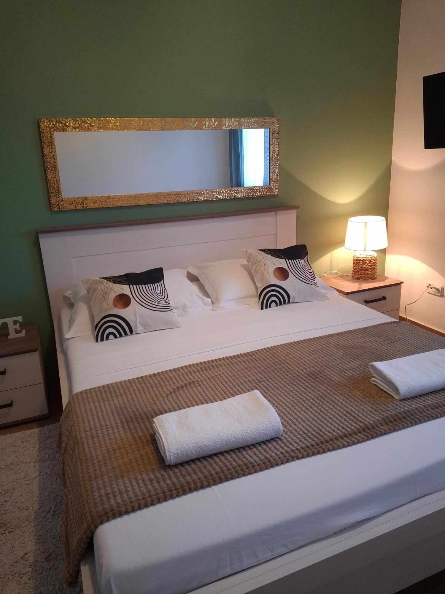 Seaside Apartments With A Swimming Pool Pag - 6412 Pag Town Room photo